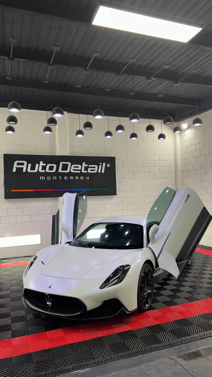 Maserati MC20 en Auto Detail Monterrey